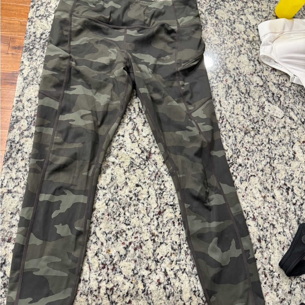 Athleta camouflage leggings
